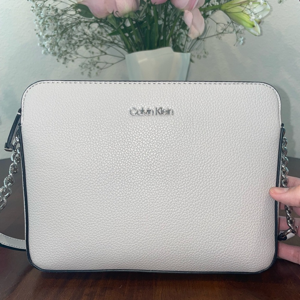 Calvin Klein Cream Textured Shoulder Bag